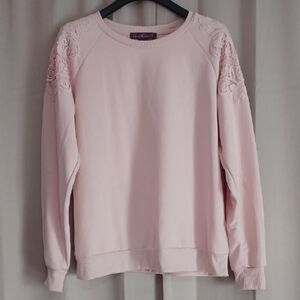 Gloria Vanderbilt Light Pink Soft Midweight Sweatshirt Floral Lace Detail